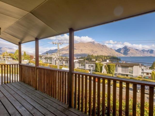 Ultimate Convenience, Walk-To-Town Townhouse Villa Queenstown Kültér fotó