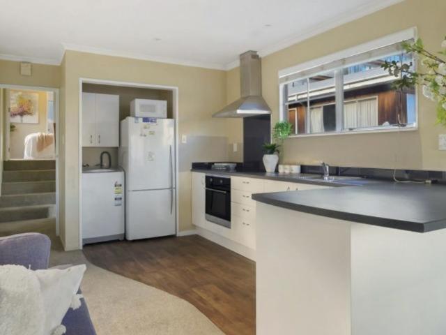 Ultimate Convenience, Walk-To-Town Townhouse Villa Queenstown Kültér fotó